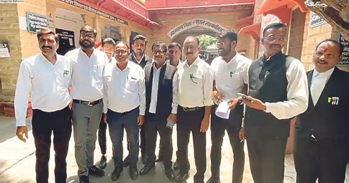 Jolly LLB 3 shooting in trouble, Ajmer Bar Asso files defamation